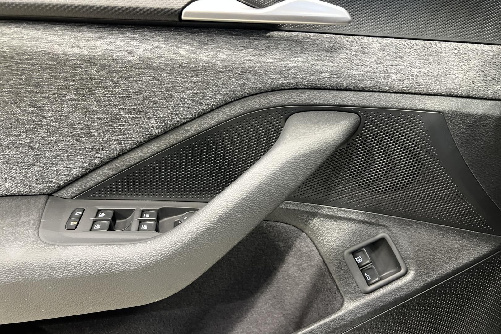 Skoda Superb iso kuva 39