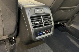 Skoda Superb esikatselu 40