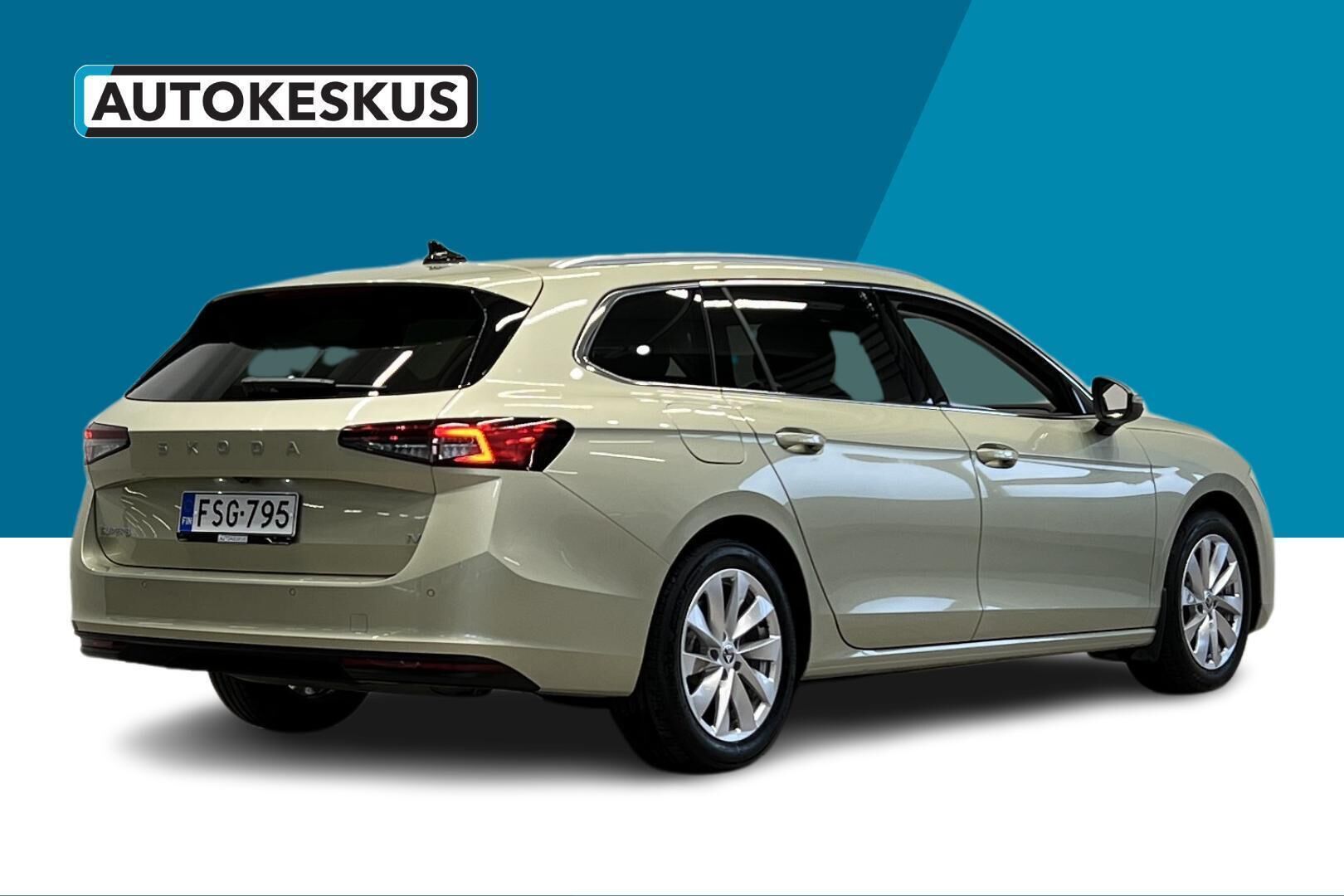 Skoda Superb iso kuva 5