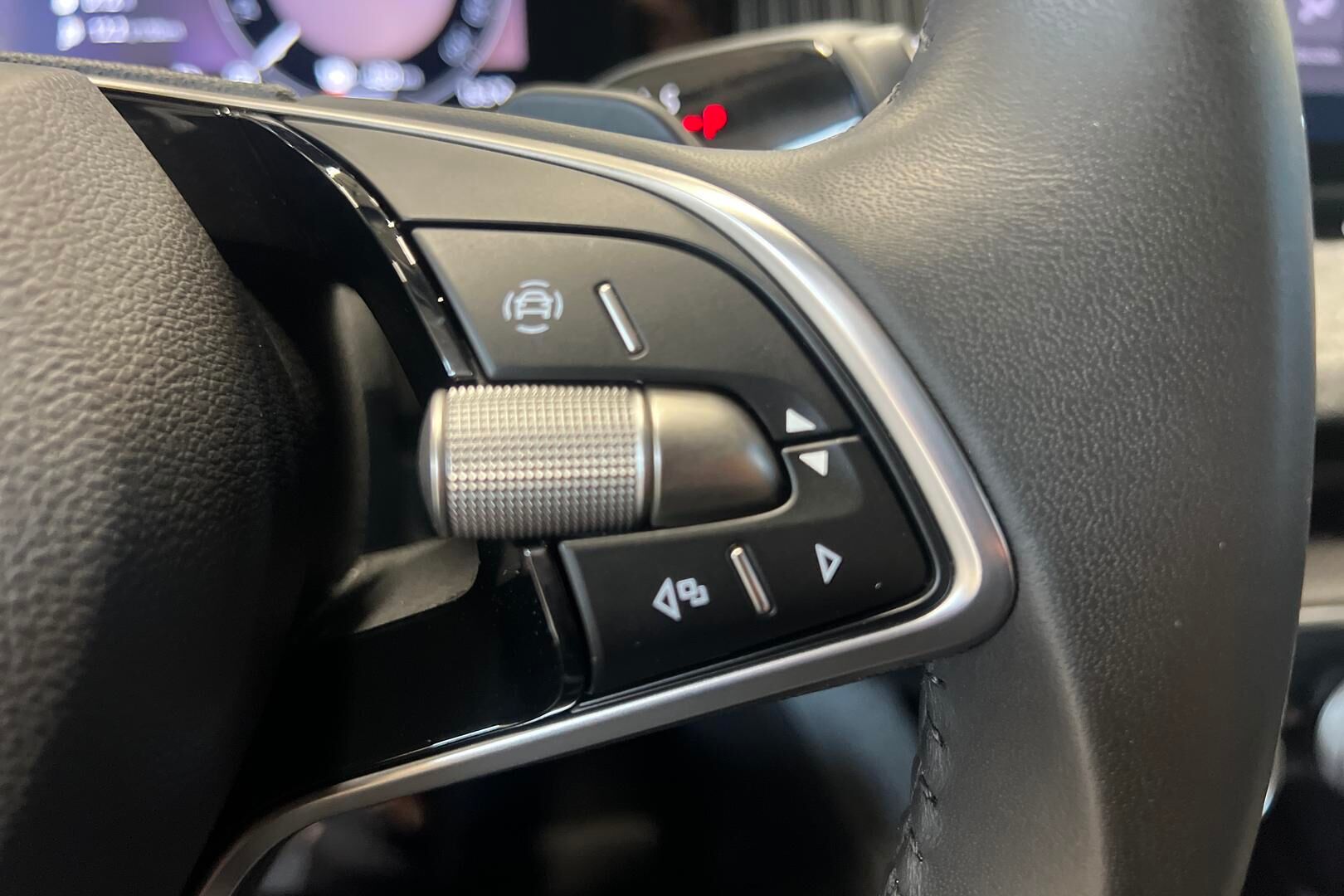 Skoda Superb iso kuva 17