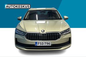 Skoda Superb esikatselu 2