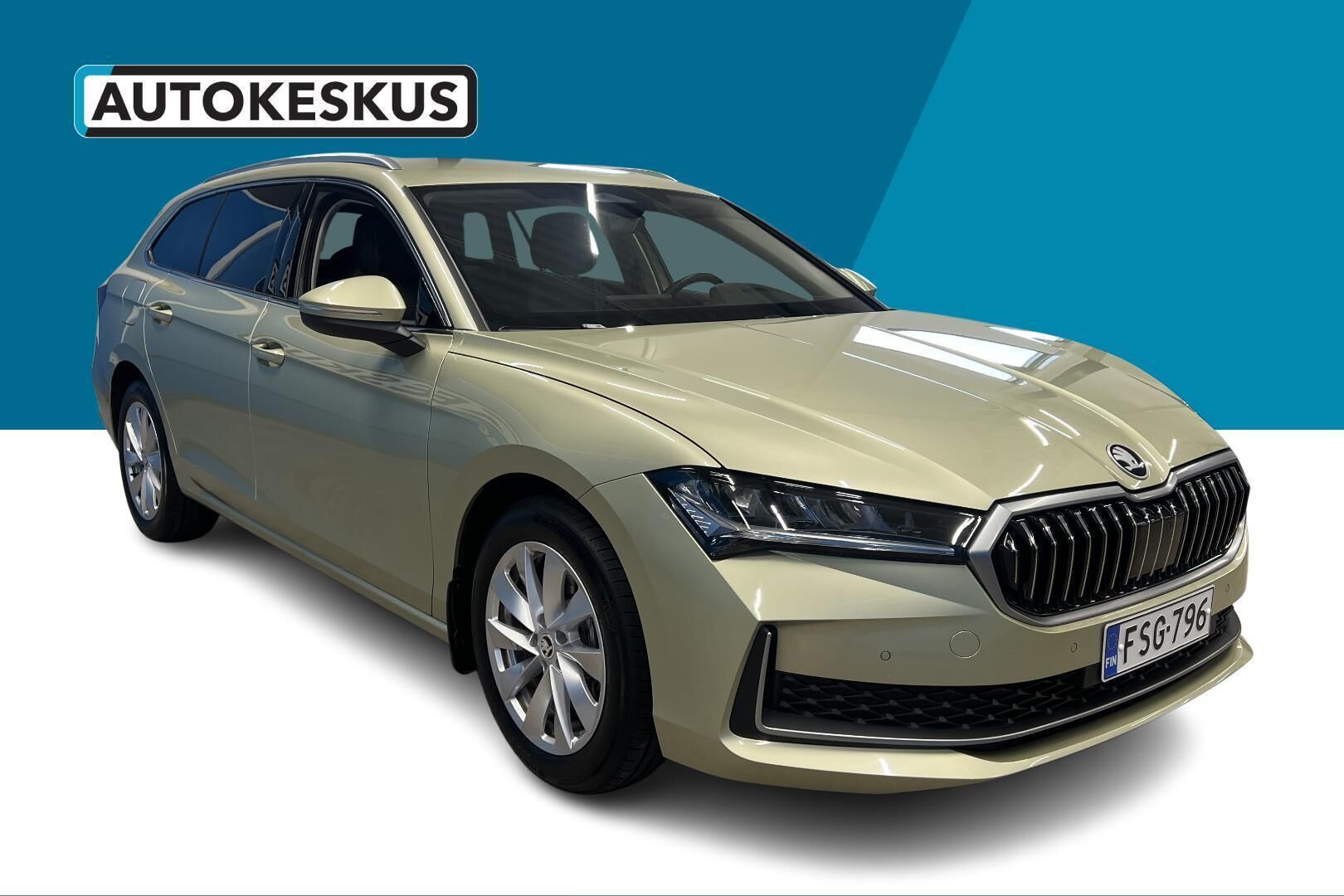 Skoda Superb iso kuva 3