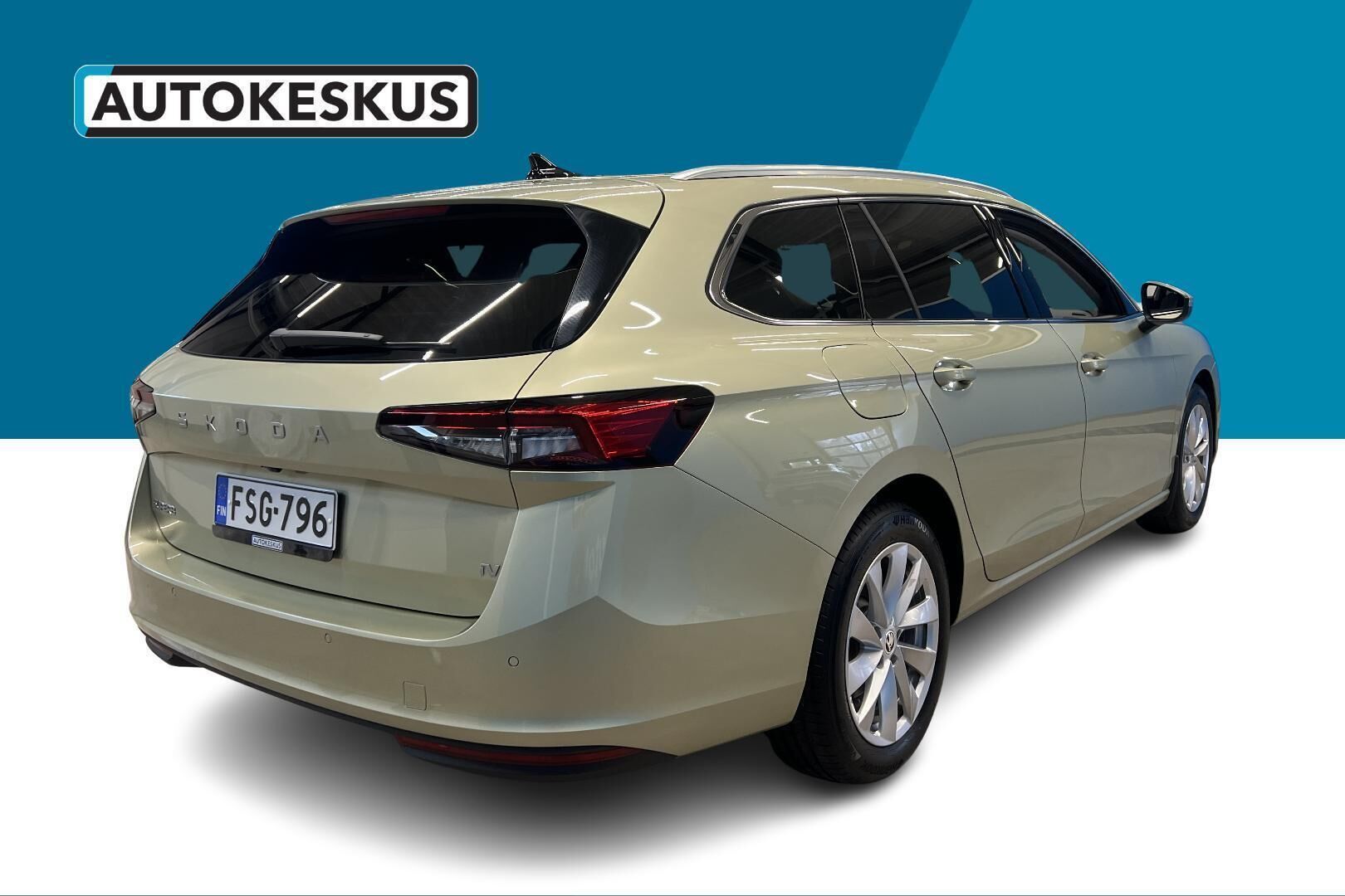 Skoda Superb iso kuva 5