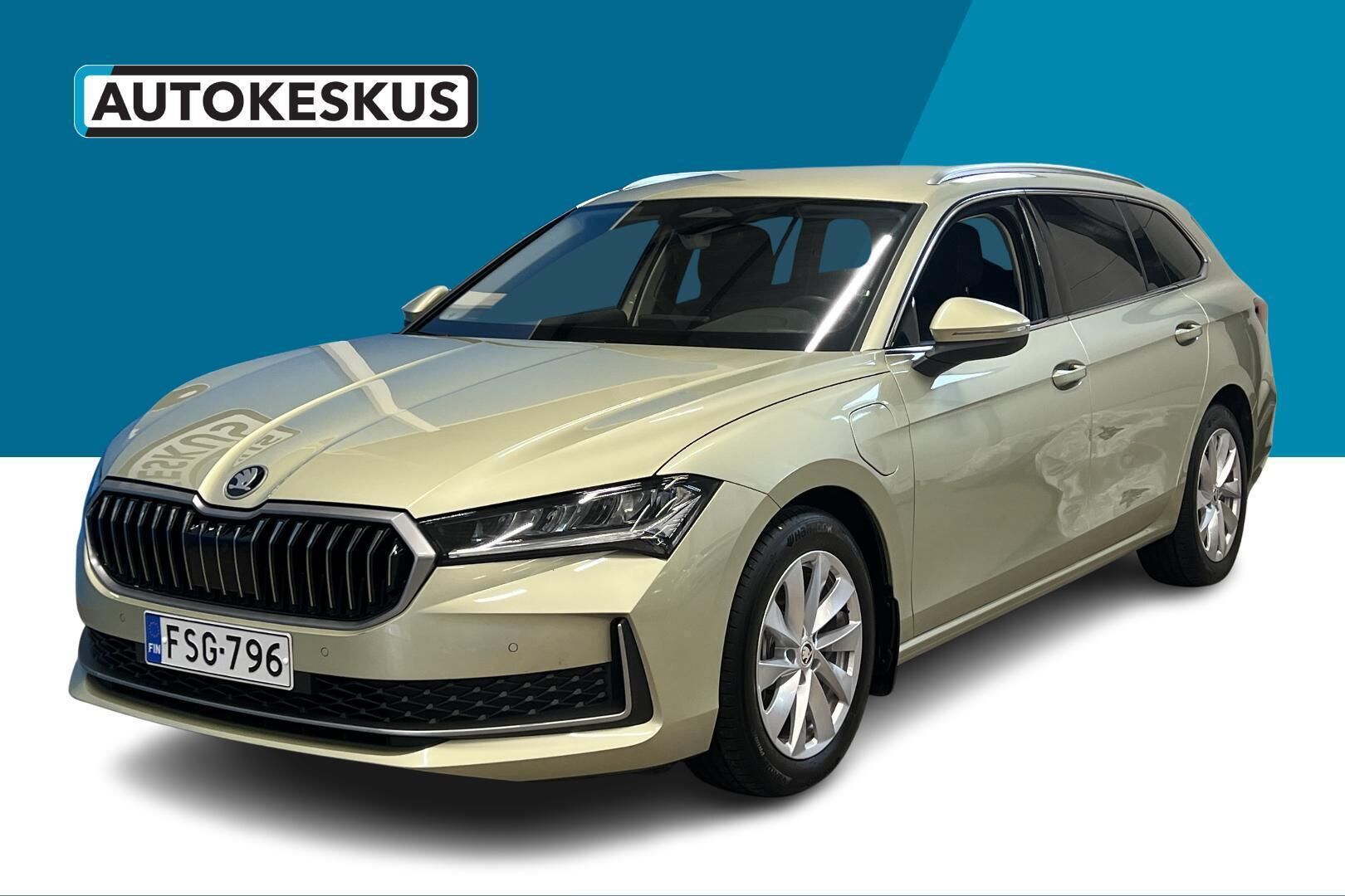 Skoda Superb iso kuva 0