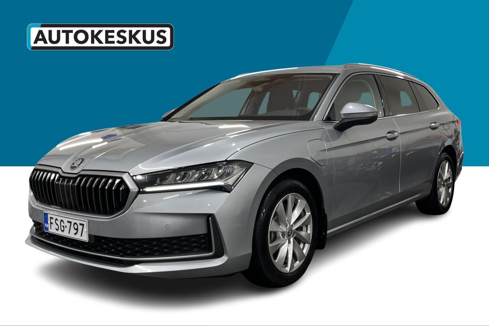Skoda Superb iso kuva 0