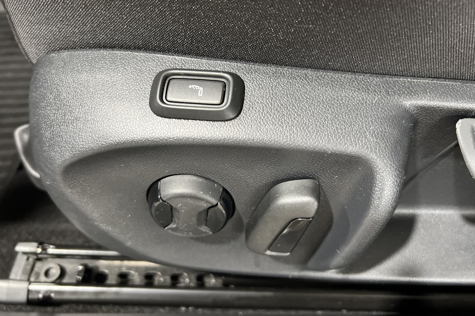 Skoda Superb iso kuva 16
