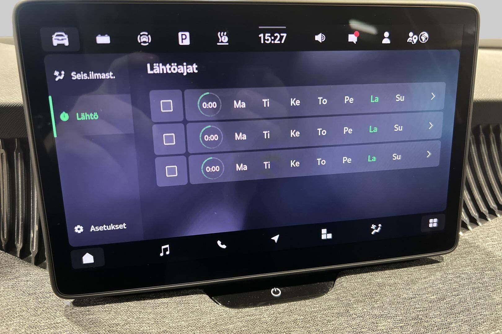 Skoda Superb iso kuva 18