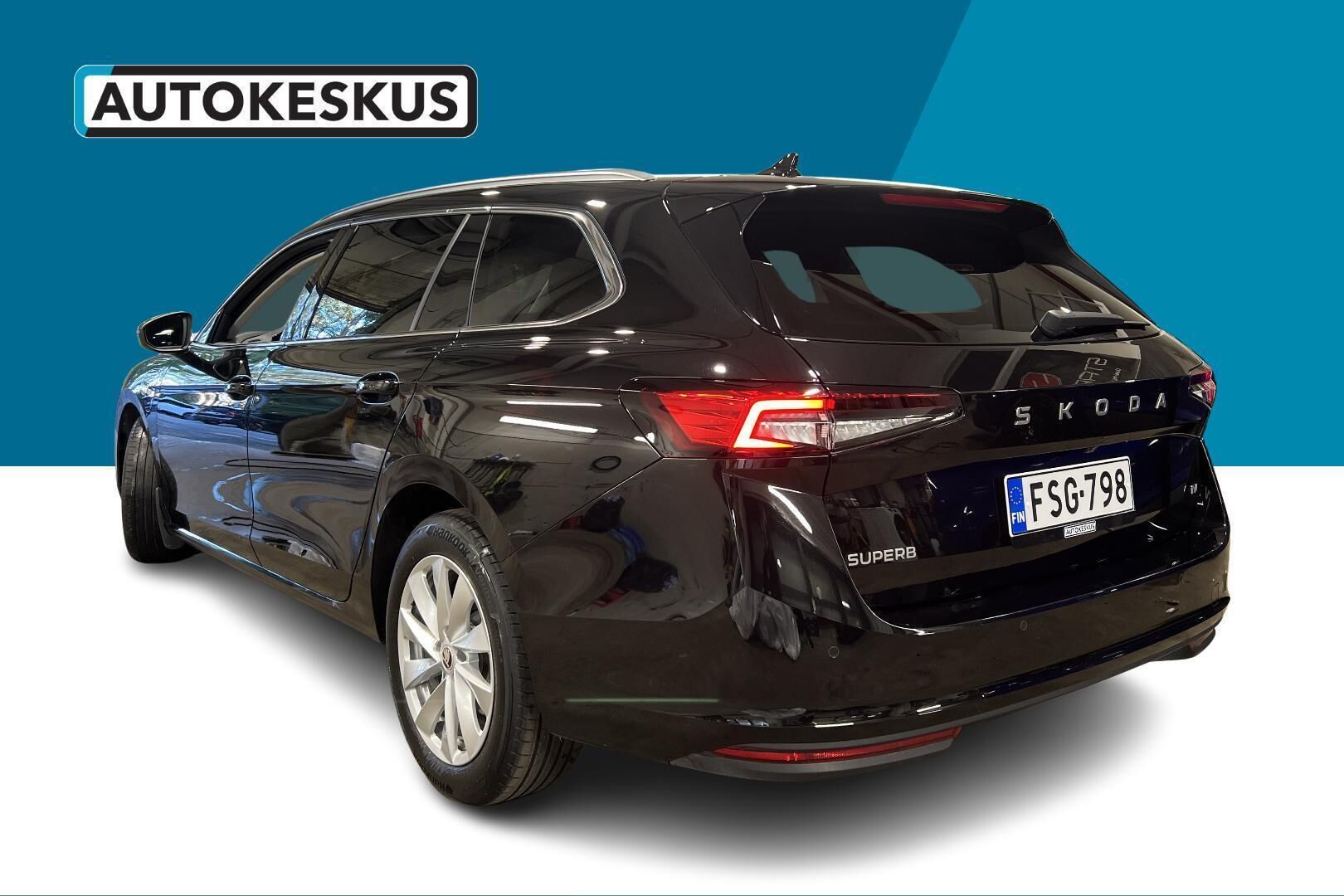 Skoda Superb iso kuva 7