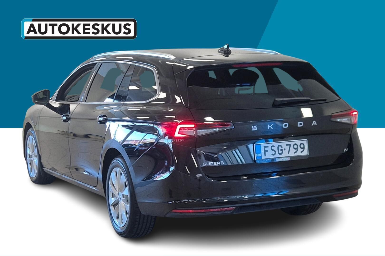 Skoda Superb iso kuva 20