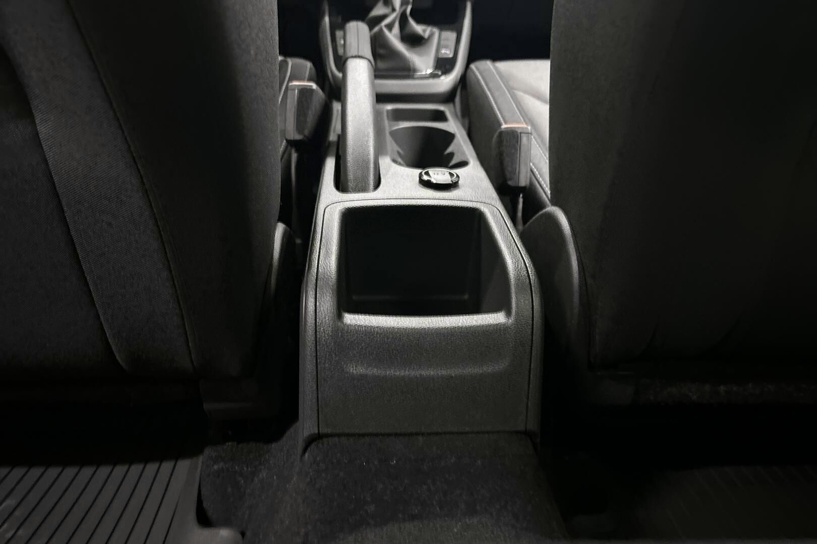 Skoda Fabia iso kuva 22
