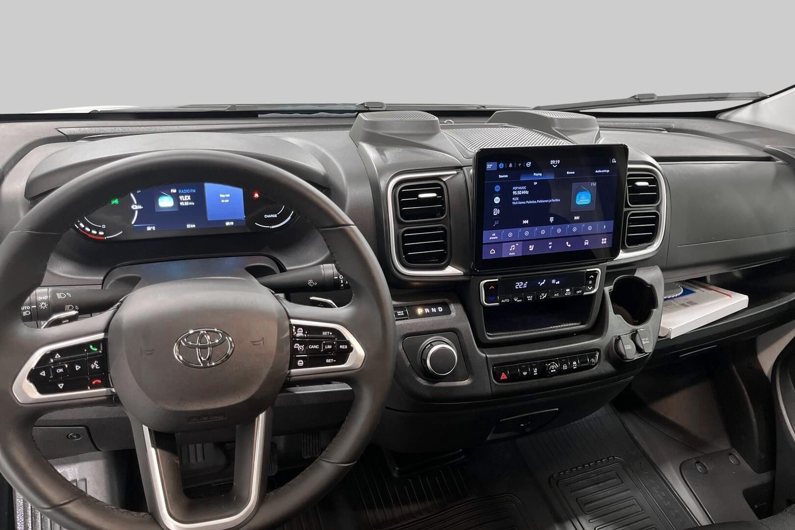 Toyota Proace MAX iso kuva 10