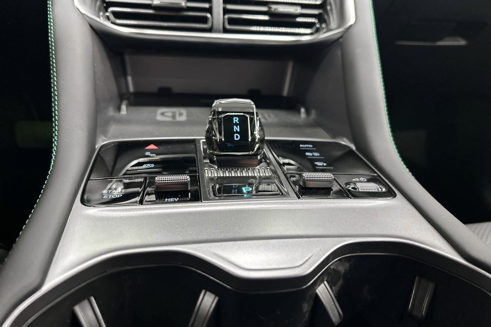 BYD Seal U DM-i iso kuva 18