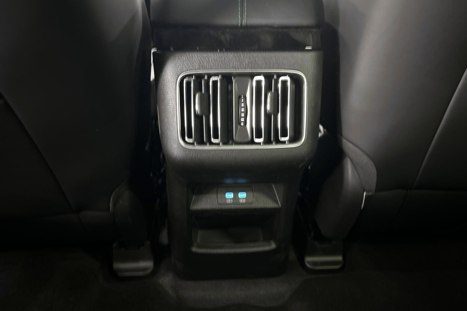 BYD Seal U DM-i iso kuva 23