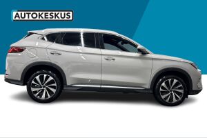 BYD Seal U DM-i esikatselu 3