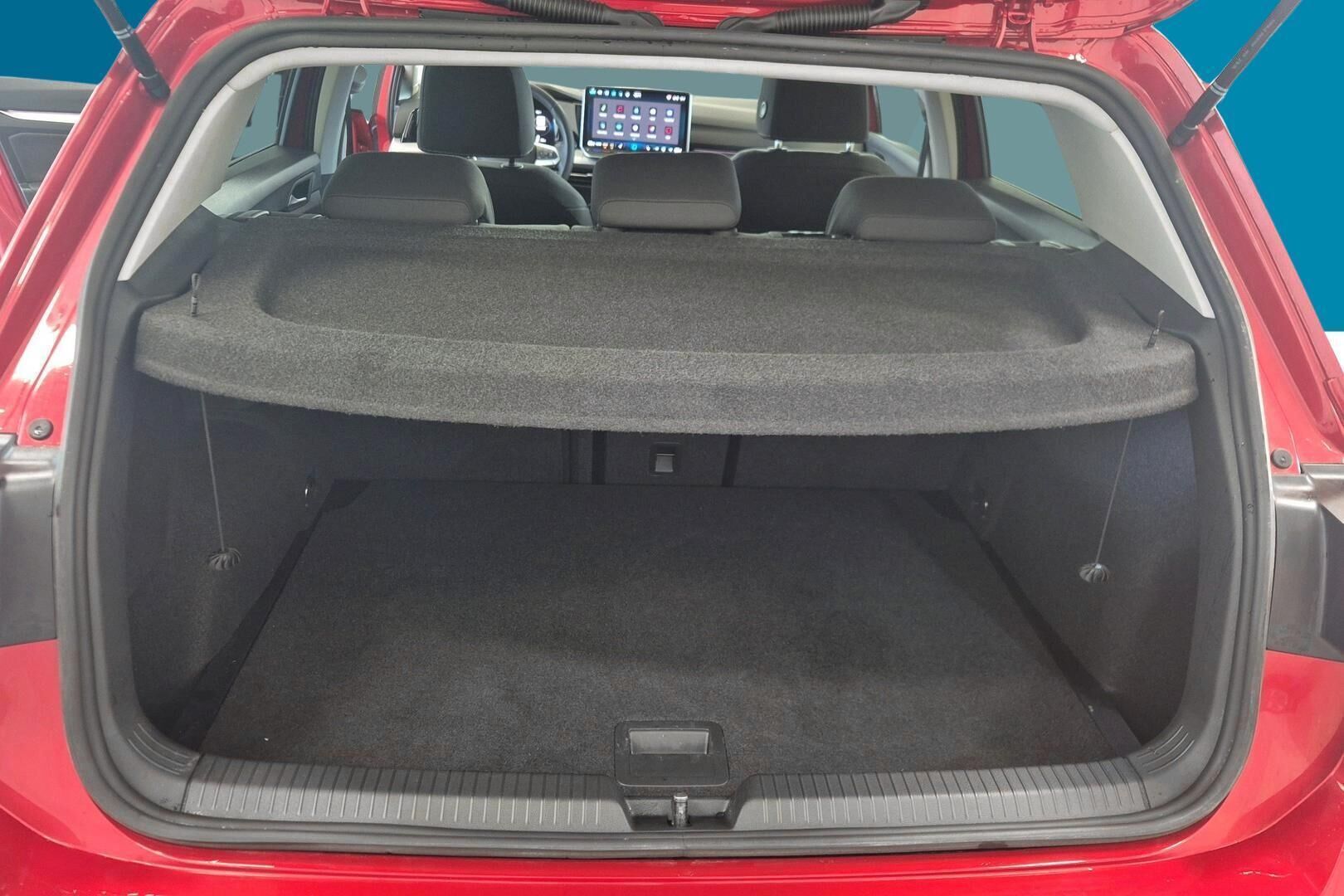 Volkswagen Golf iso kuva 6
