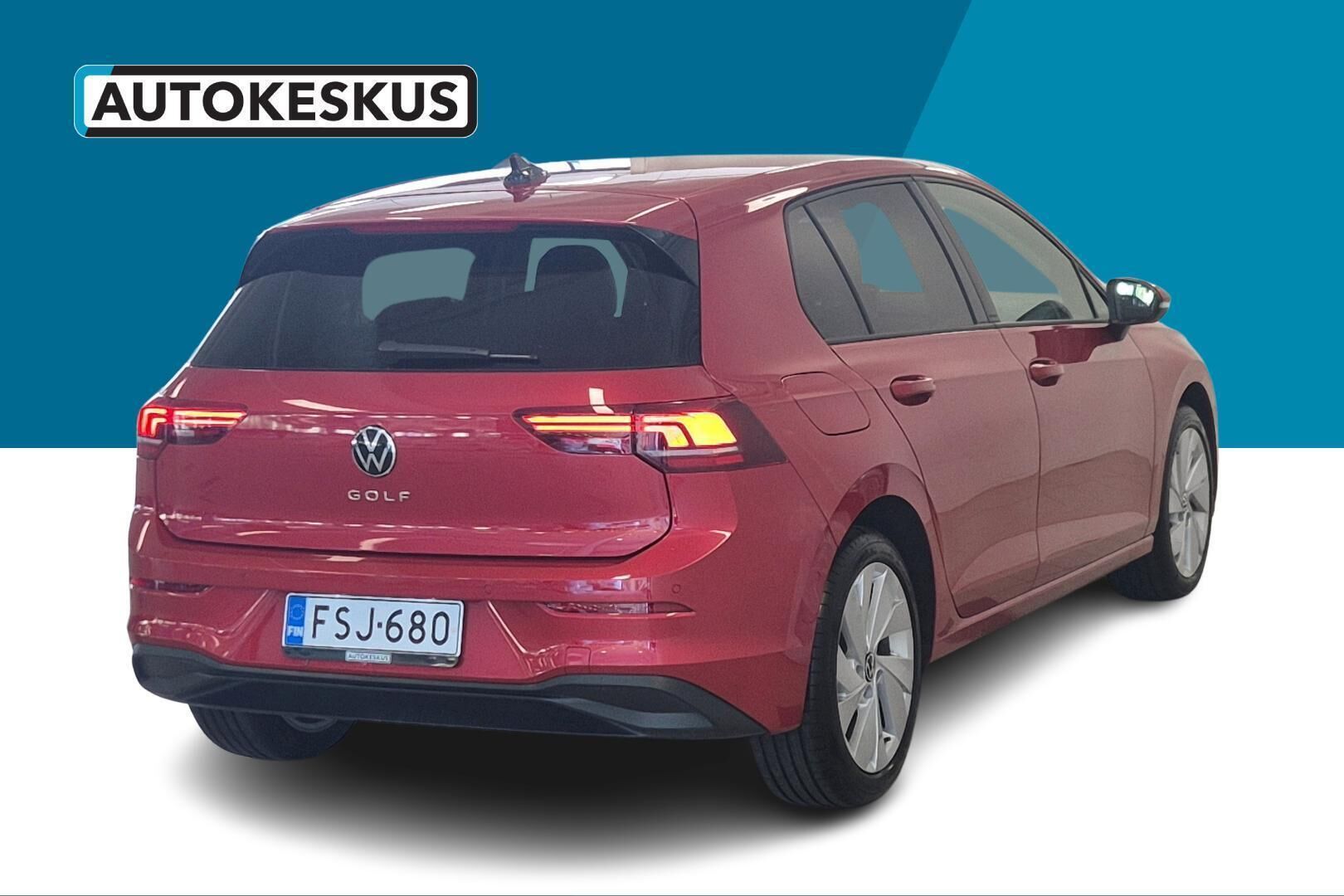Volkswagen Golf iso kuva 2