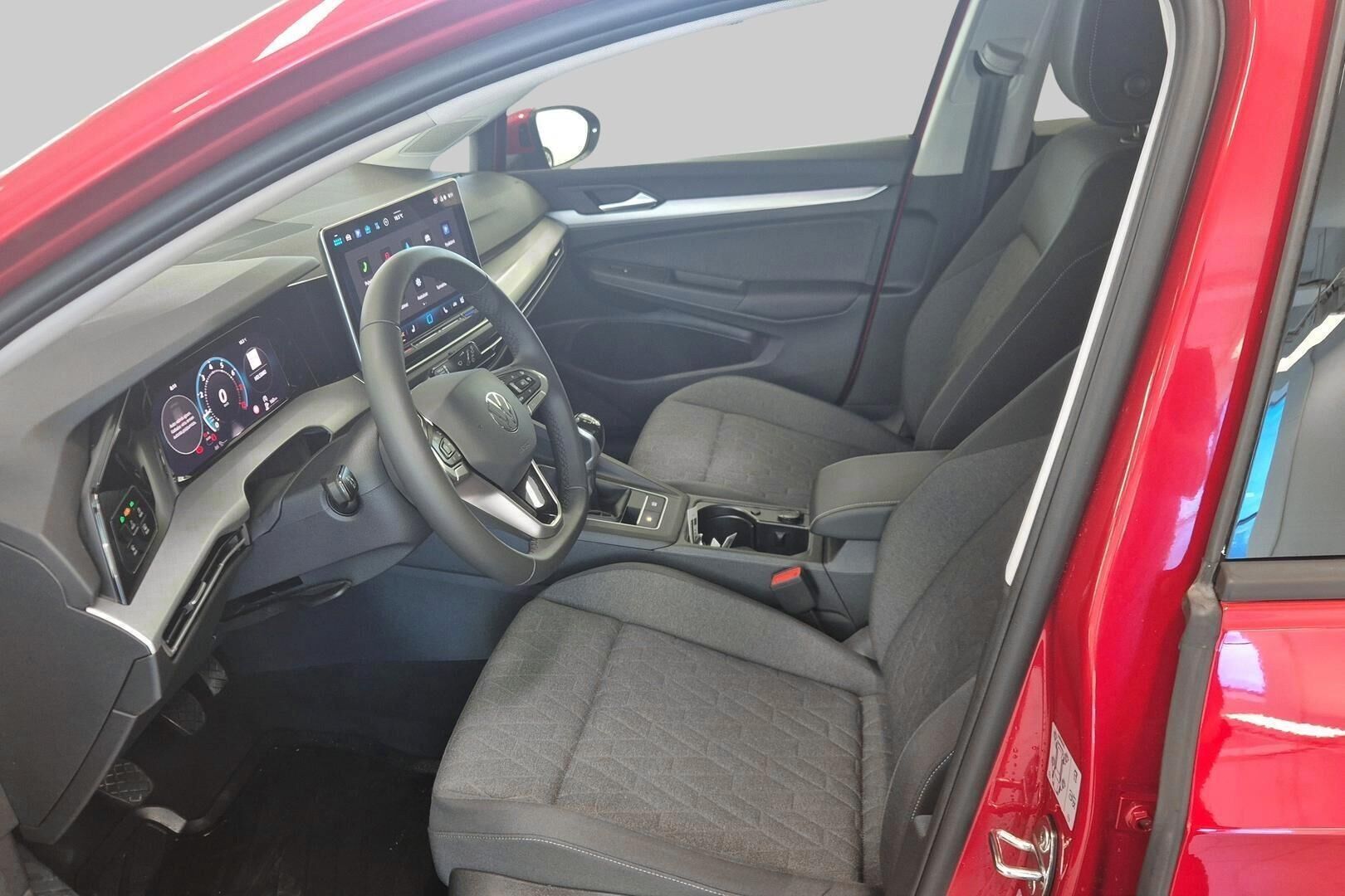 Volkswagen Golf iso kuva 23