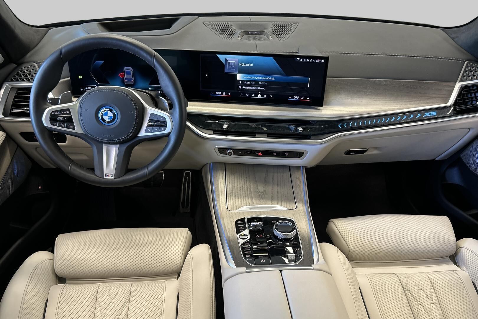 BMW X5 iso kuva 10