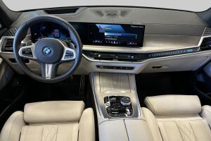BMW X5 esikatselu 10