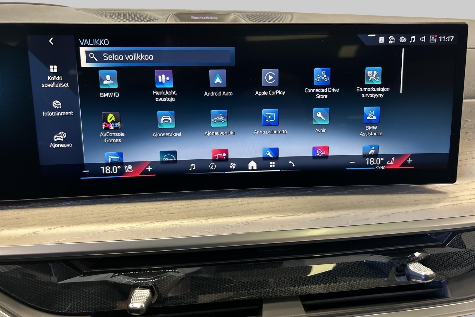 BMW X5 iso kuva 15