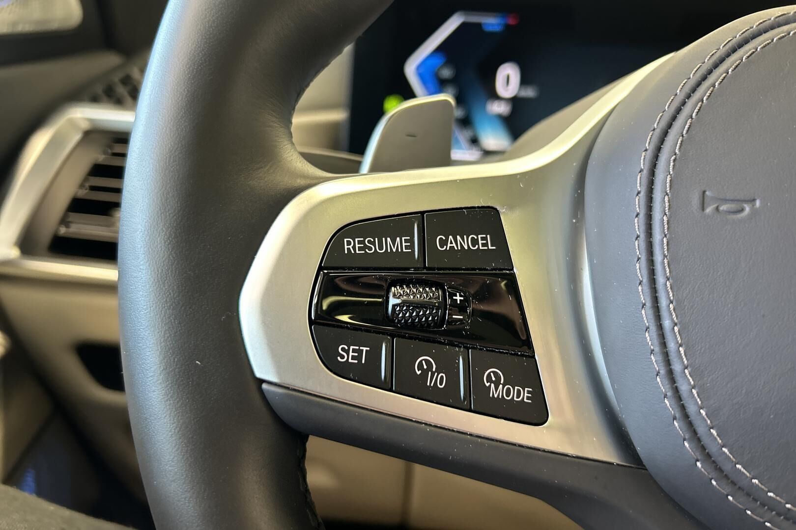 BMW X5 iso kuva 25