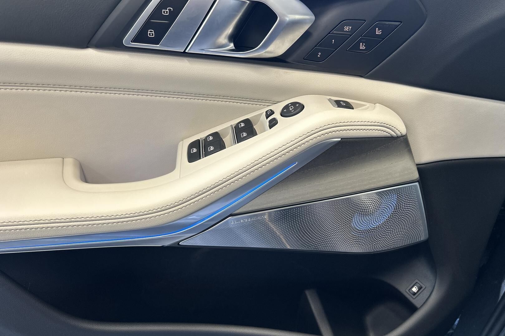 BMW X5 iso kuva 31