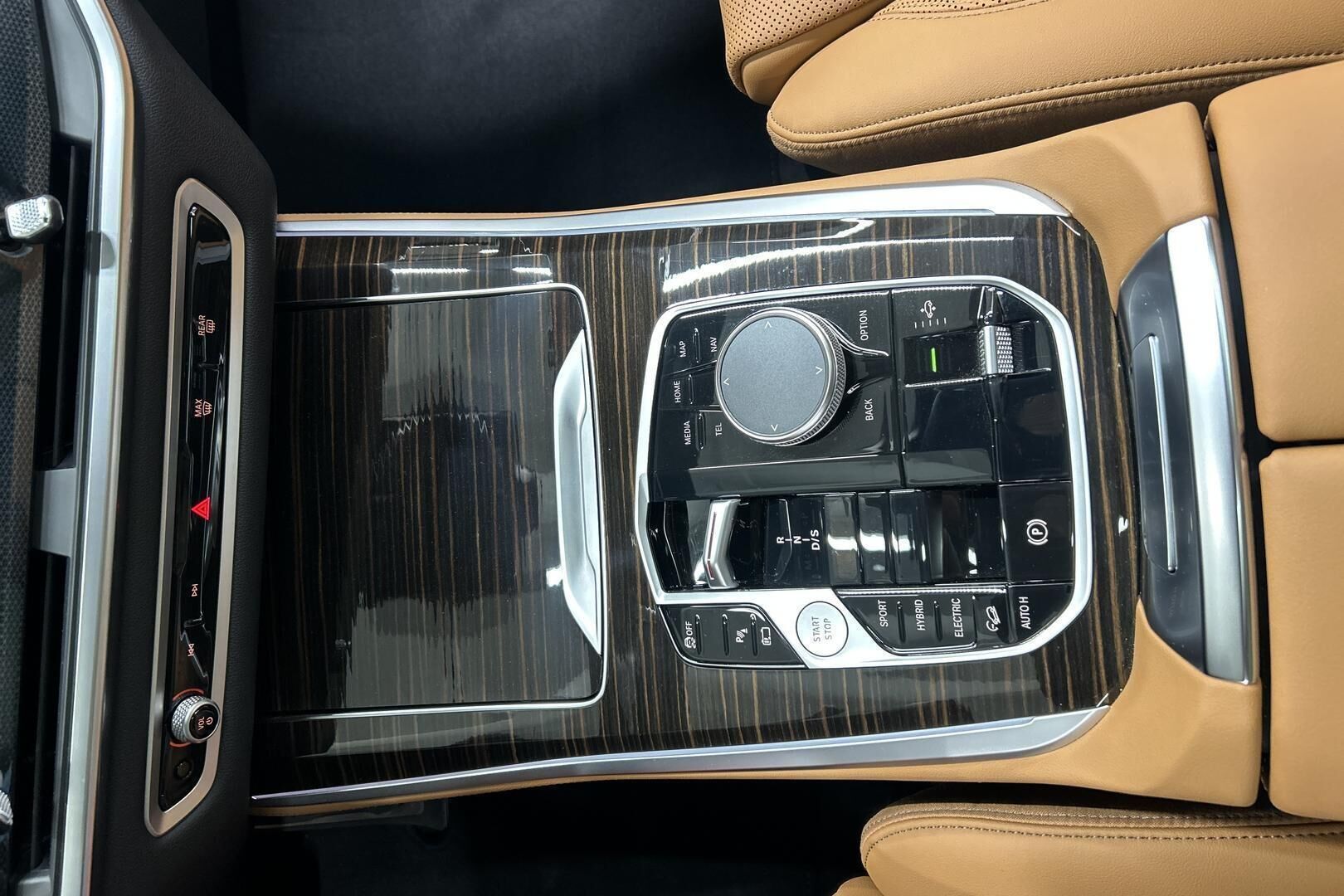 BMW X5 iso kuva 11