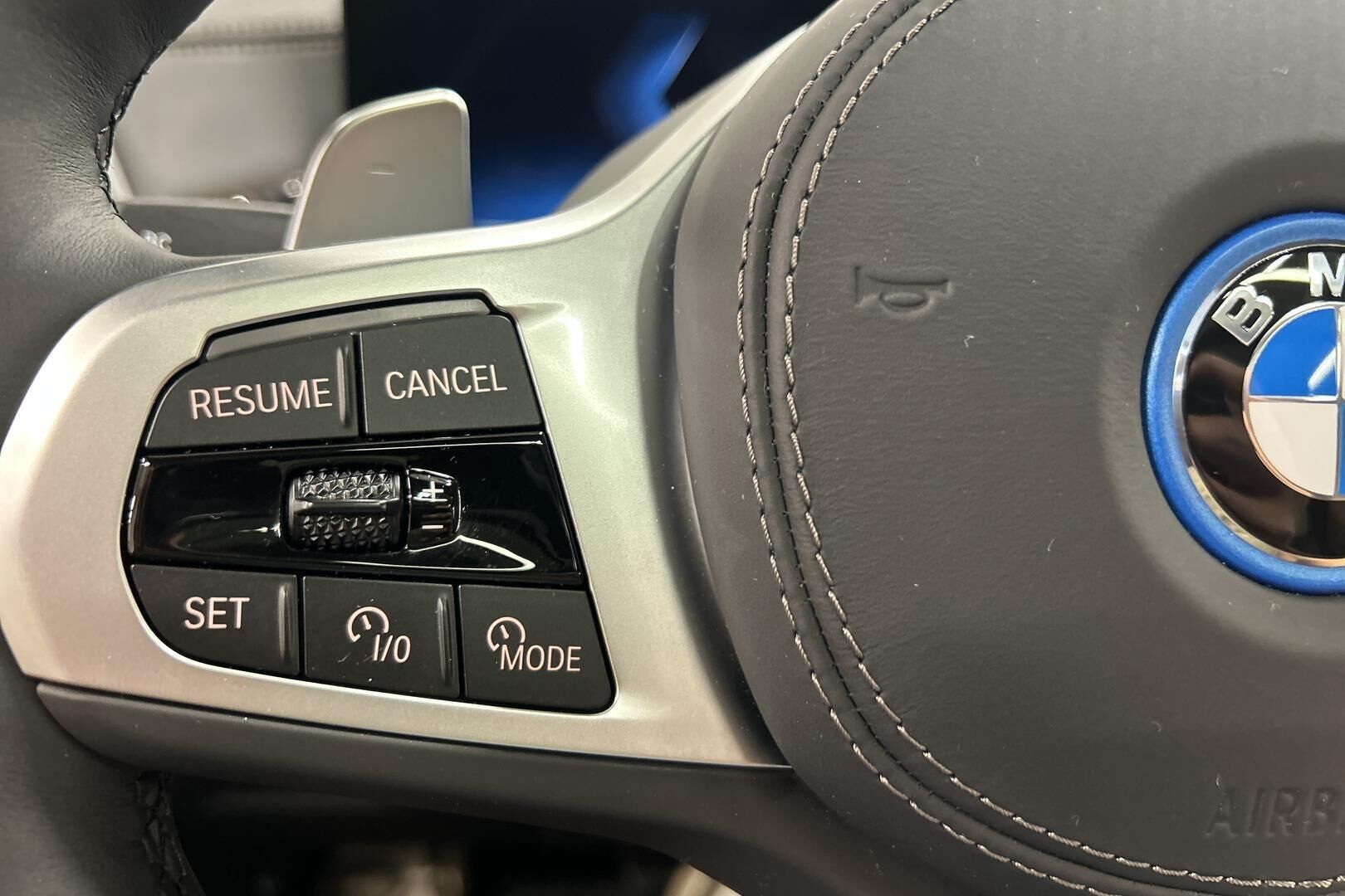BMW X5 iso kuva 13
