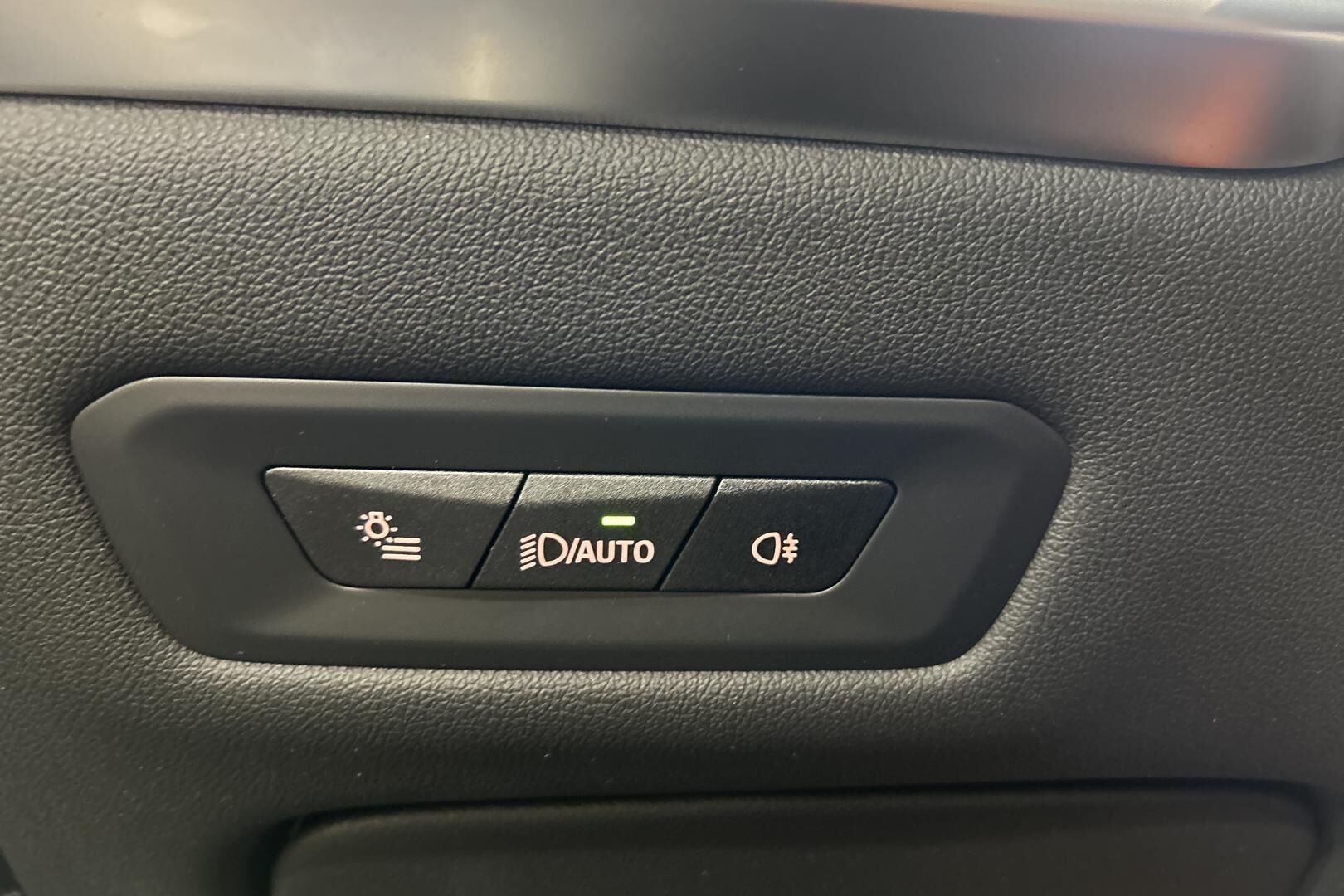 BMW X5 iso kuva 14