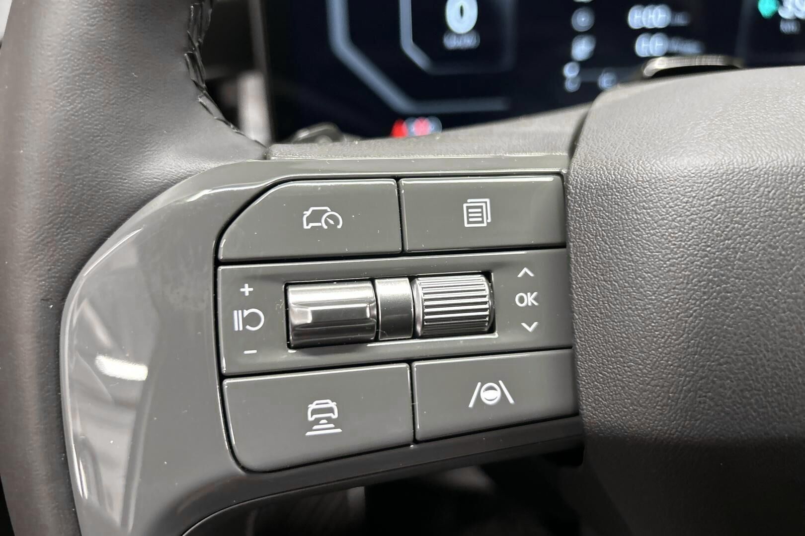 Kia EV9 iso kuva 23