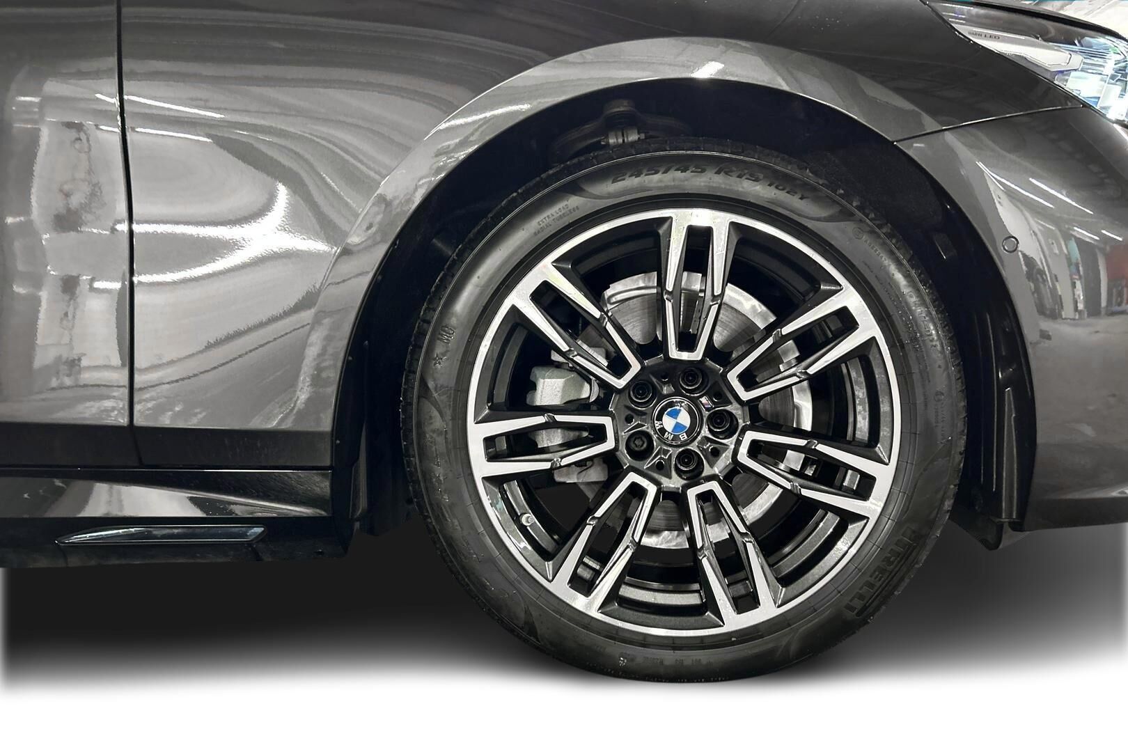 BMW 5-sarja iso kuva 12