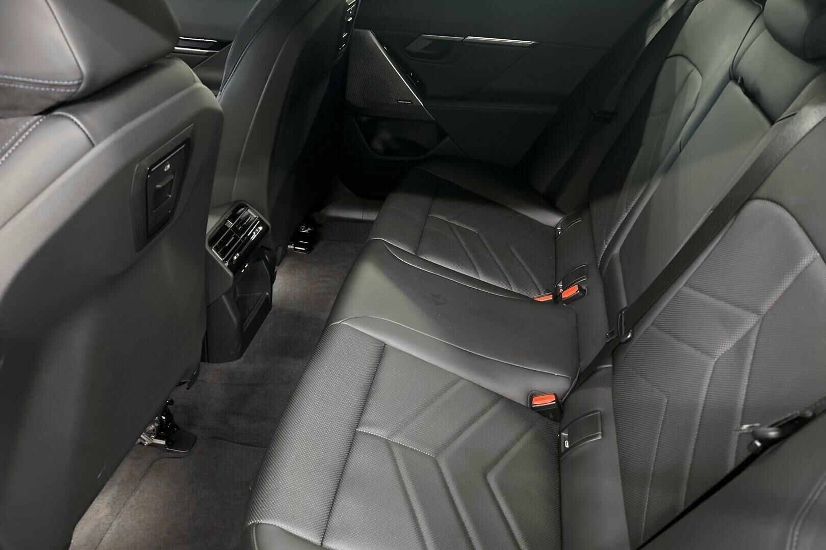 BMW 5-sarja iso kuva 8