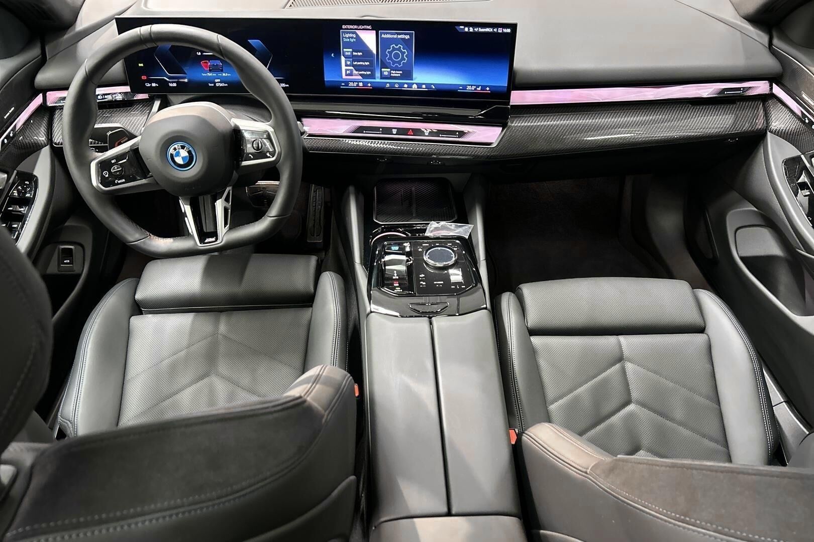 BMW i5 iso kuva 8