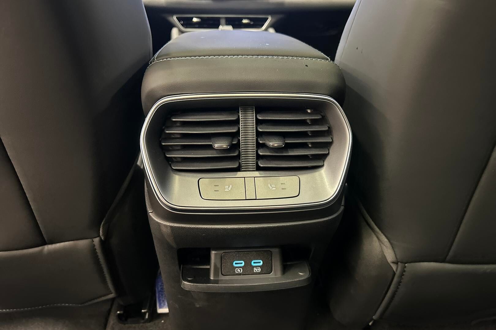 BYD Sealion 7 iso kuva 24