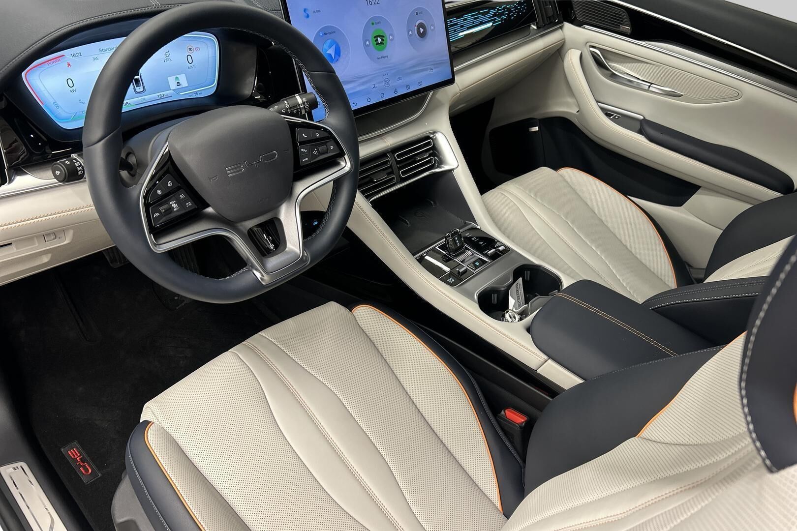 BYD Seal U iso kuva 8