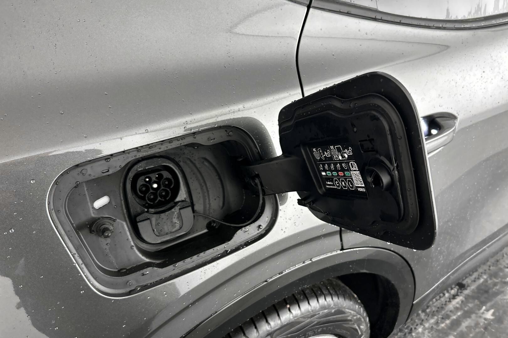 Ford Capri iso kuva 31