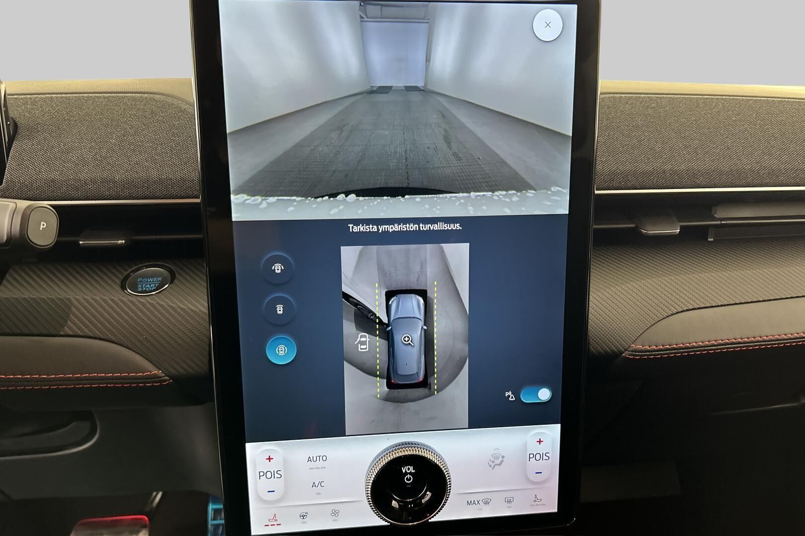 Ford Mustang Mach-E iso kuva 18