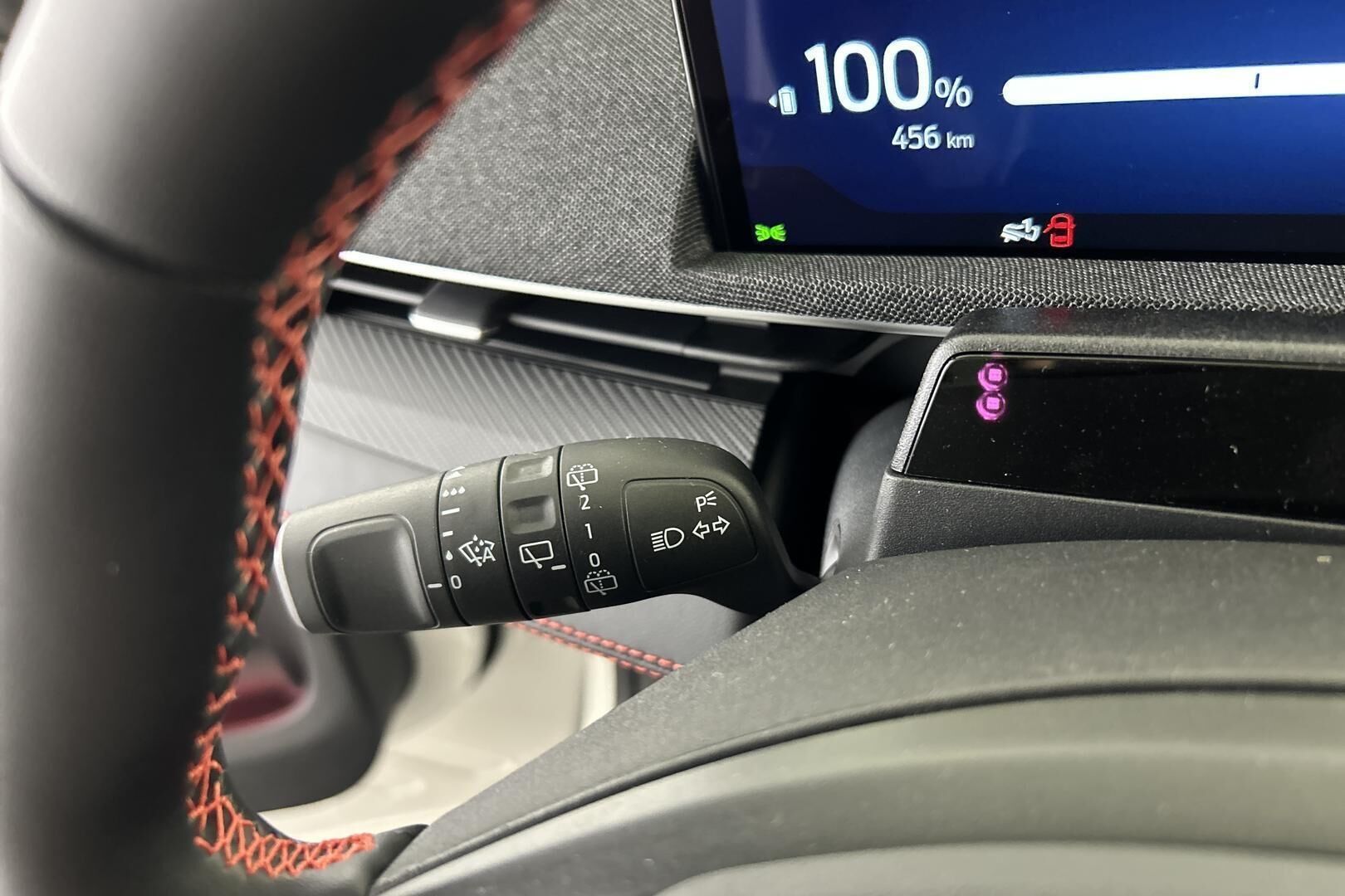 Ford Mustang Mach-E iso kuva 26