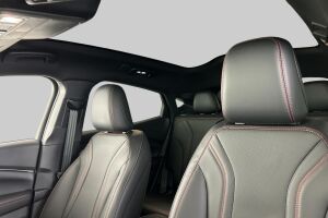 Ford Mustang Mach-E esikatselu 33