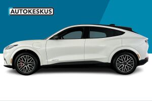 Ford Mustang Mach-E esikatselu 7