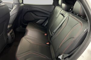 Ford Mustang Mach-E esikatselu 9