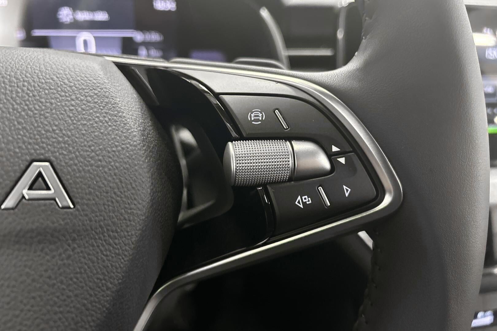 Skoda Scala iso kuva 15