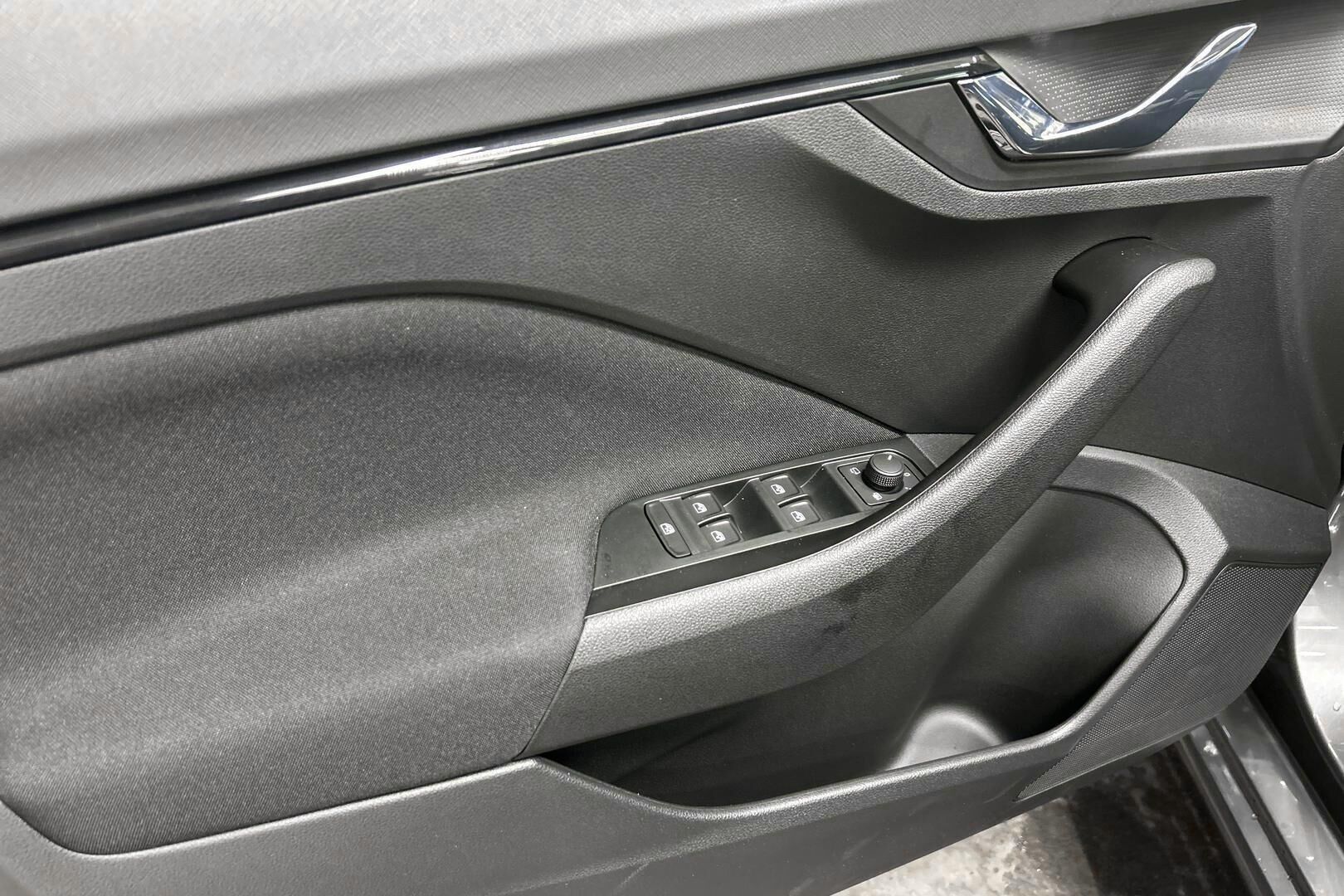 Skoda Scala iso kuva 22