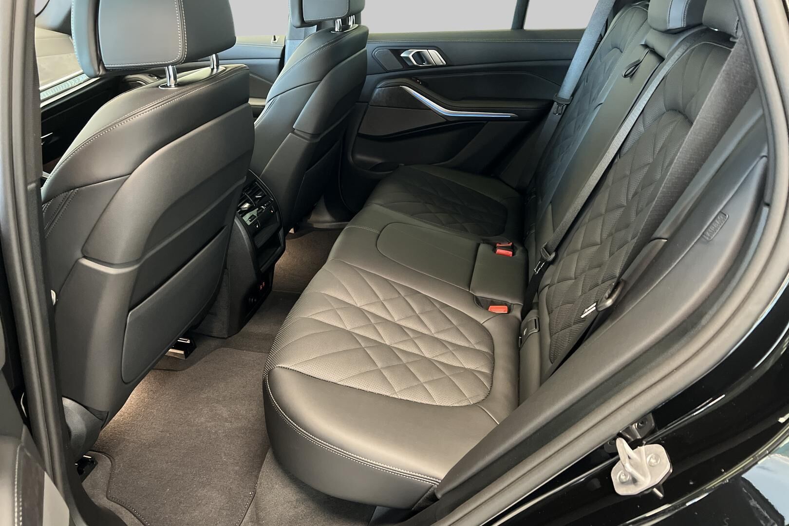 BMW X5 iso kuva 9