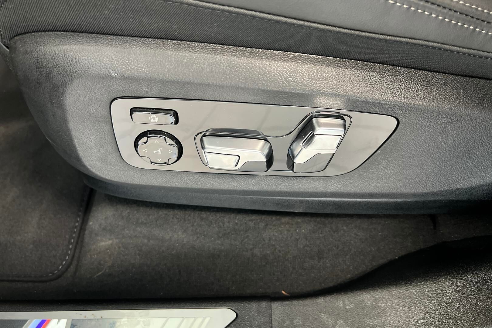 BMW X5 iso kuva 19