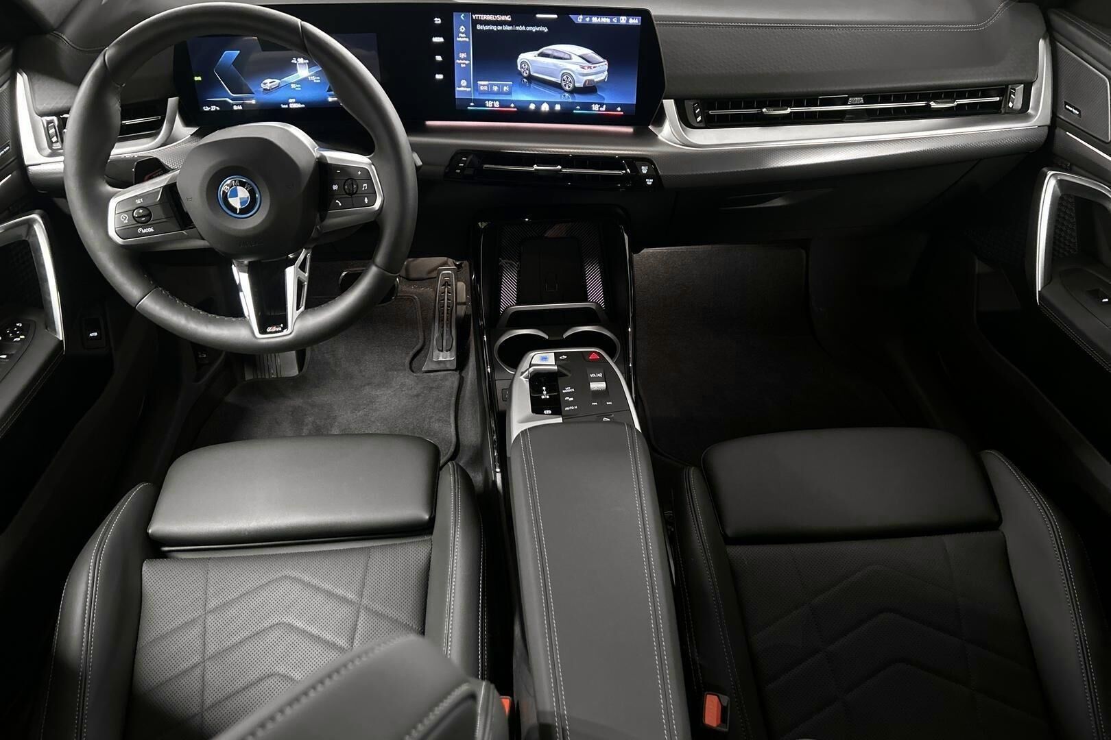 BMW iX2 iso kuva 10