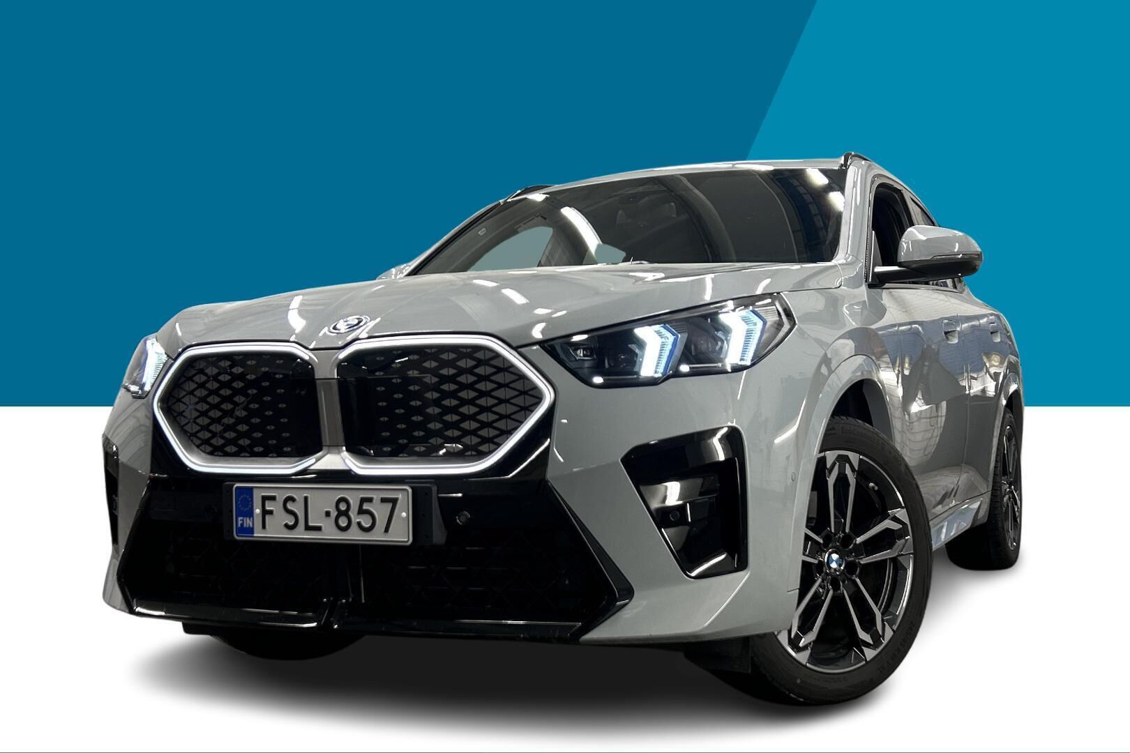 BMW iX2 iso kuva 18