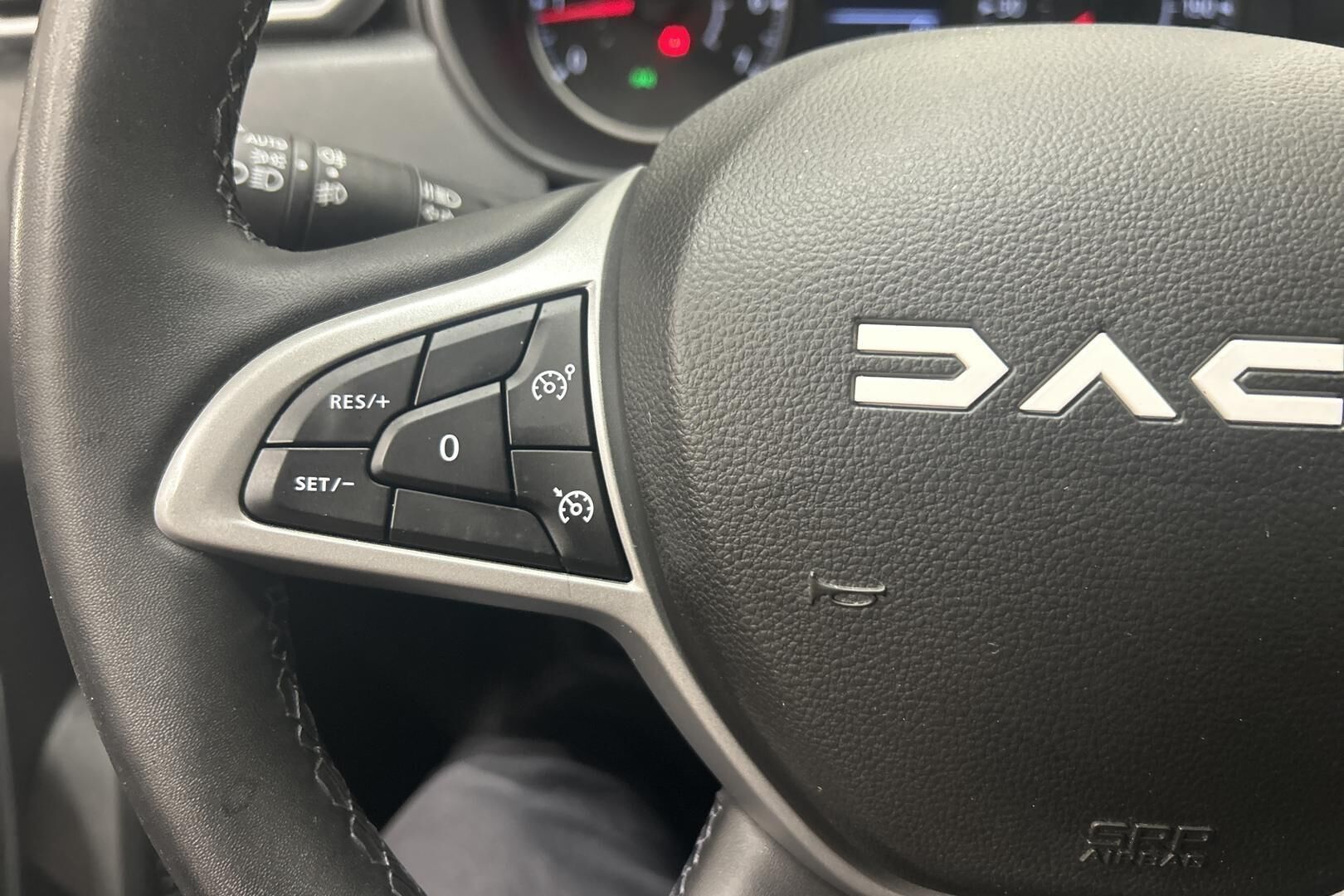 Dacia Duster iso kuva 22