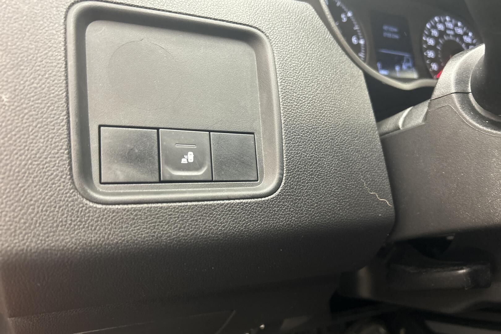 Dacia Duster iso kuva 17