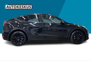 Tesla Model Y esikatselu 4